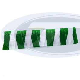 Ordensspange für die Befestigung von 5 Orden halb grün / halb weiss  (Vorderseite)